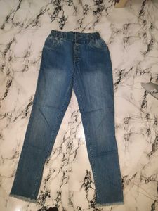Combo Of High Waste Jean And Puffed Sleeve Top
