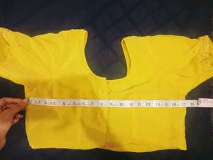 Yellow Embellished Saree With Blouse