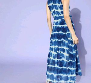 Stylish Blue Tie-Dye Maxi Dress