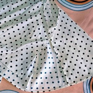 🛍️Polka Dot Cold Shoulder Top &amp; Black Jeans ⭐⭐⭐⭐⭐