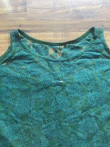 Cold Shoulder Net Top