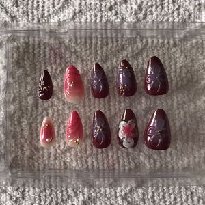 Press On Nails With Detailed Work