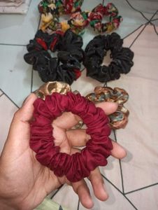Scrunchie Set - Hair Accessories