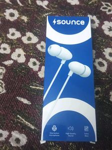 Sounce White Earphones - New in Box!