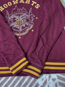 Hogwarts Graphic Print Sweatshirt