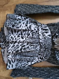 EXCLUSIVE 💖🥳IMPORTED FUR DETAILED TOP💝