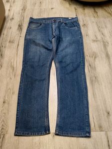 Ma2484 Hyper jeans waist 36 inches