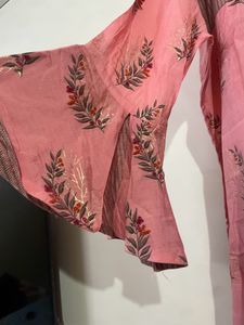 Two piece set including beautiful kurta and palazz