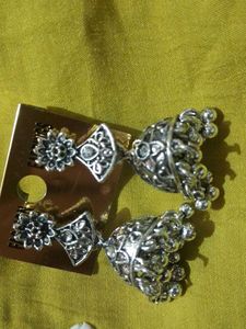 Silver Jhumka Earrings