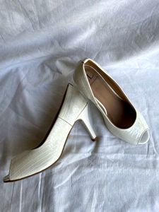 Carlton London heels