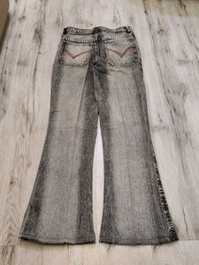 Ma2228 Sabrin bootcut jeans waist 26 inches