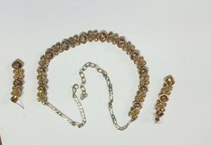 golden colour beautiful pearl