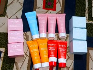 Dot & Key Skincare Set
