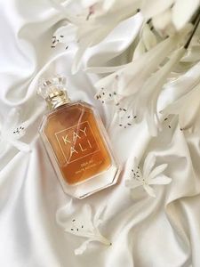 Kayali White Flower Dejavu