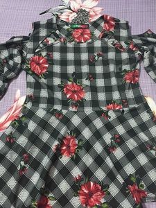 Floral Checkered Off Shoulder Top