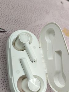 OnePlus Buds Z2 Bluetooth Truly Wireless in Ear Ea