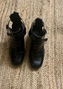 H&amp;M New Black Boots