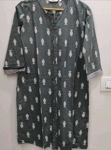 Max Kurta Small