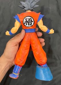 Goku Dragon Ball Z Figure (Black Hair)