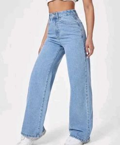 Wide Leg Light Wash Jeans