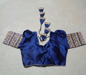 Women Blouse Embroidery Design Good Condition