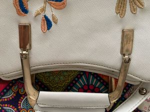 Sling Bag(price Crashed)