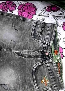 Beautiful Jeans/Pant For Men