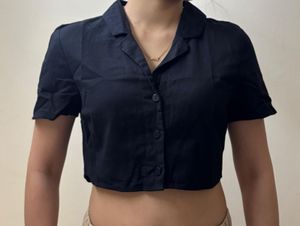 H&M black crop shirt