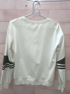 White Graphic Print Sweatshirt