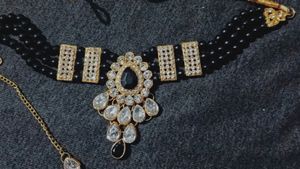 Black Necklace Set