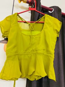 Ira Soleil Olive Crop Top