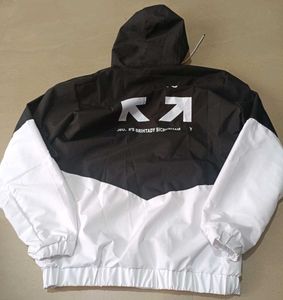 Stylish Two-Tone Hooded Jacket, XL size