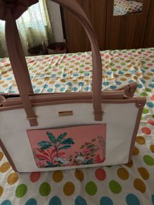 Chic Tote Bag with Floral Design