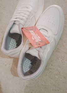 Roadster White Casual Shoes
