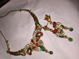 Vintage Red, Green &amp; White Rhinestone Necklace Set