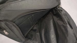 Hp Laptop And Lagged Bag