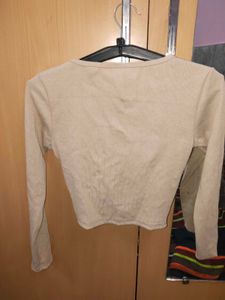 Ribbed Long Sleeve Crop Top (CD)