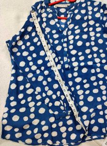 XL Blue &amp; White Print Top