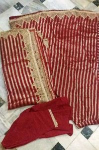 very beautiful used Lehenga, choli and broad Duppatta