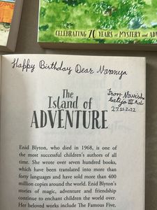 Set Of 4 Adventure Books