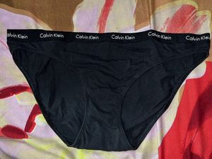 Aunthentic CK Set