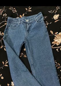 Perfect Slim Blue Jeans!!