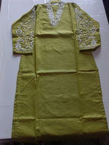 Chikankari Style Embroidered Kurta Set