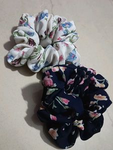 Floral Print Scrunchie Set