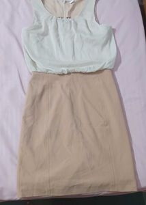 Chic Sleeveless Dress