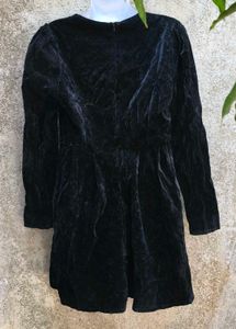 15.29.12 SEXY BLACK VELVET DRESS