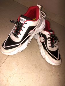 Sneaker For Daily Wear