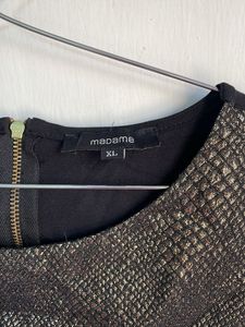 Stylish Snake Print Crop Top