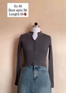 Gray Ribbed Zipper Top