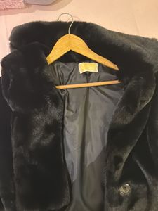 Regret Or buy BLACK FAUX COAT